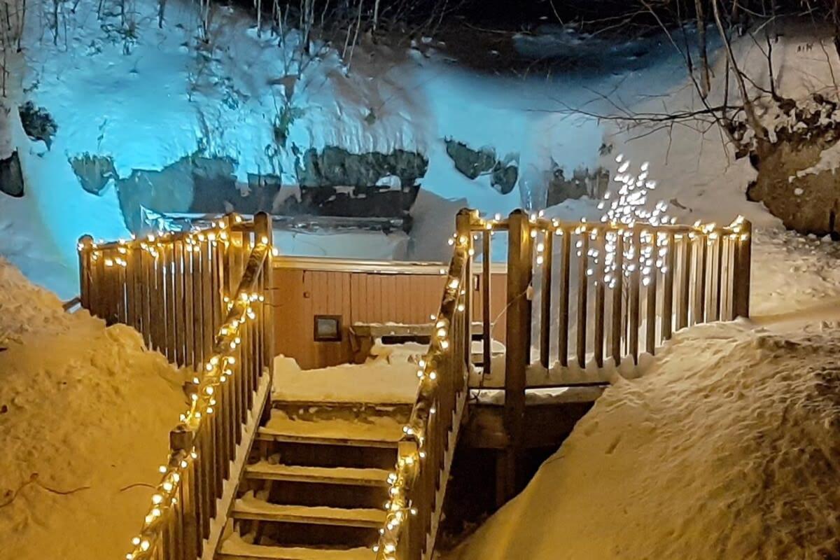 Chic Familiale, Relaxant Avec Spa En Montagnes Labelle Exteriér fotografie