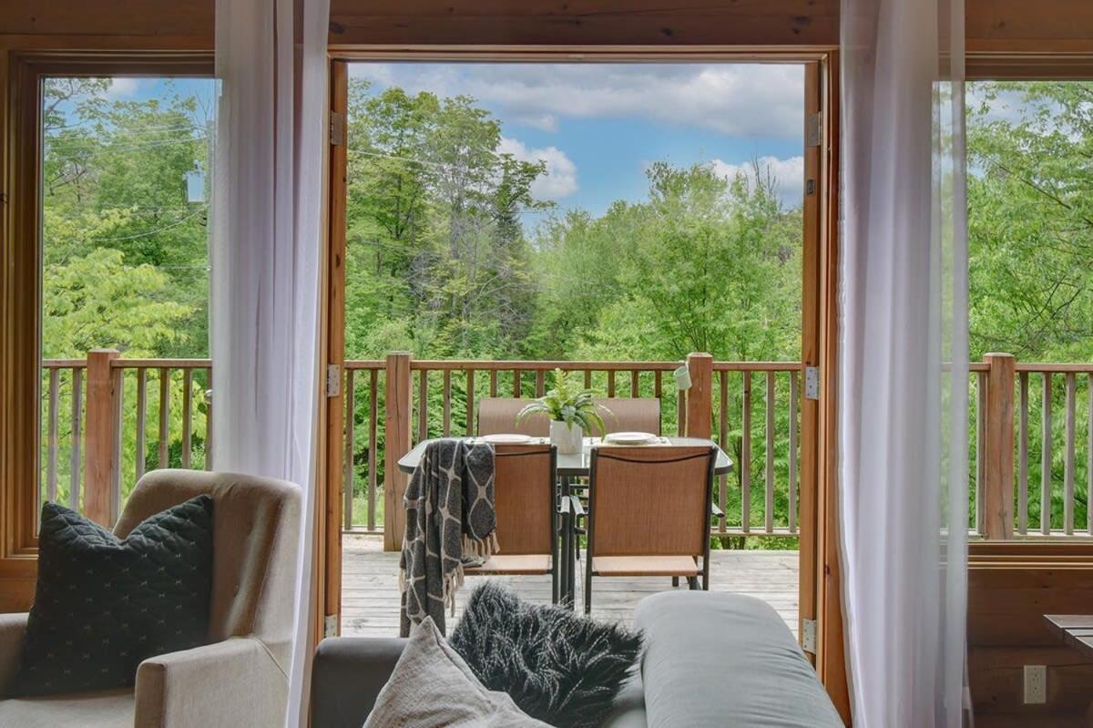 Chic Familiale, Relaxant Avec Spa En Montagnes Labelle Exteriér fotografie